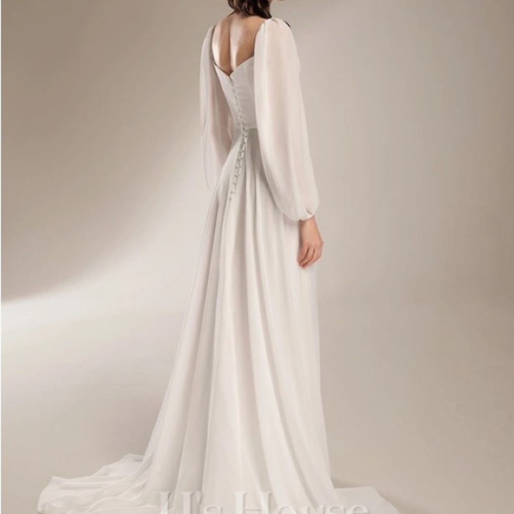 Wedding gown